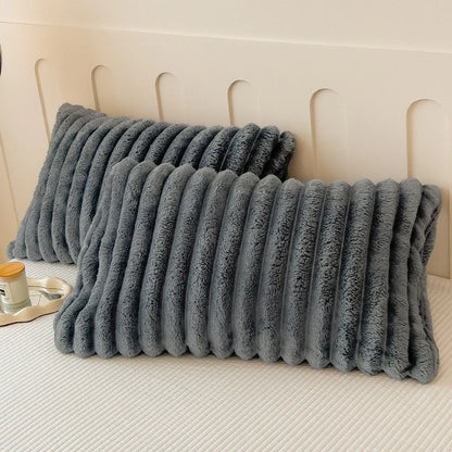 Faux Rabbit Fur Velvet Blanket – Soft, Cozy & Luxurious Throw